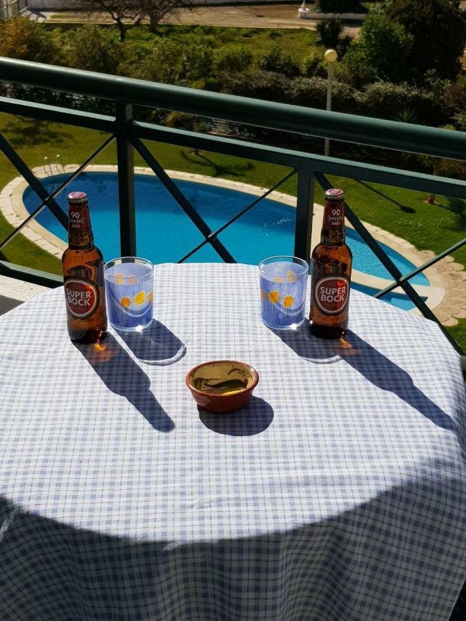 Quiet Apartment Overlooking The Swimming Pool Armação de Pêra Екстериор снимка